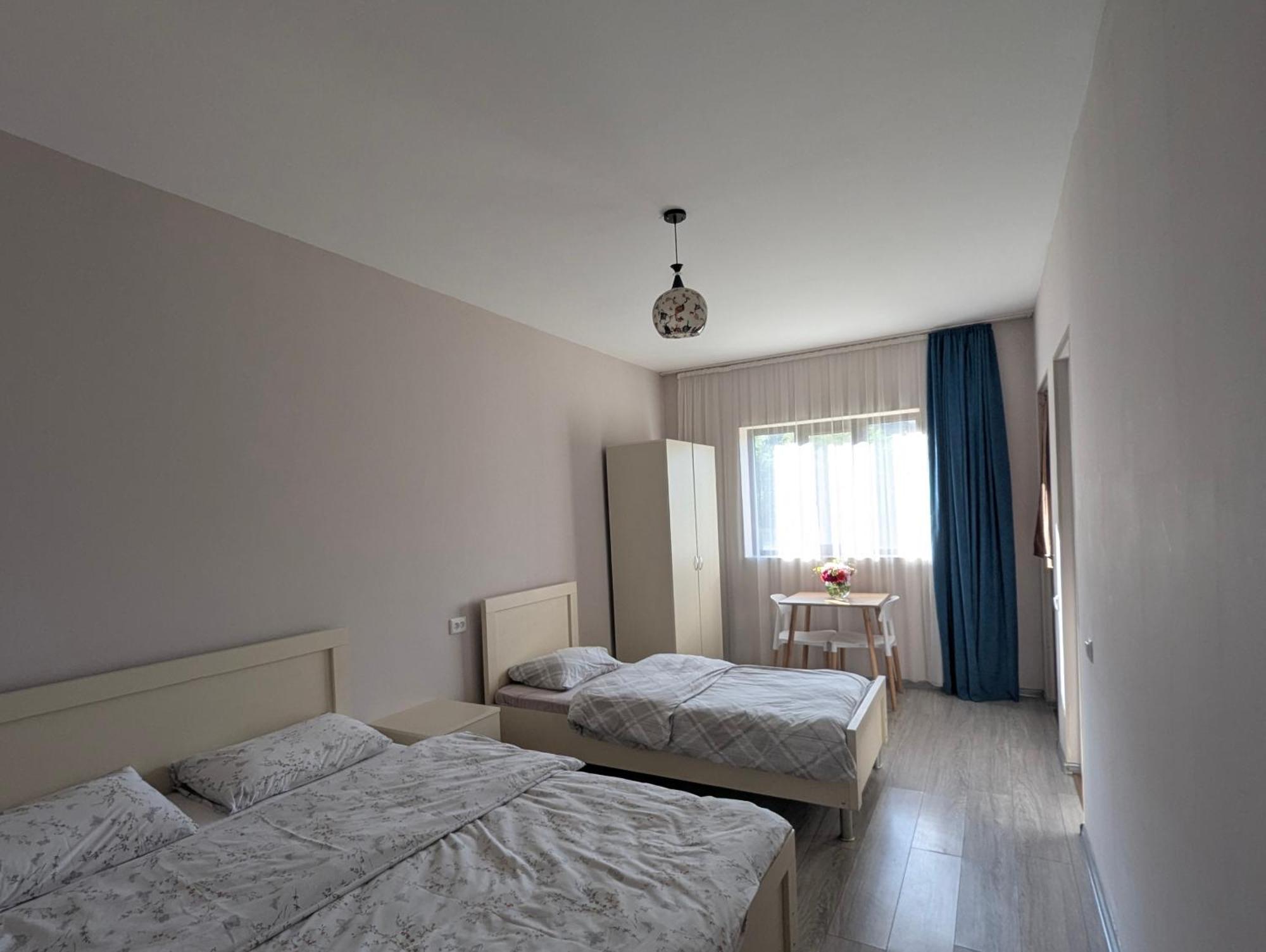 Bee House Hotel Pia Room photo